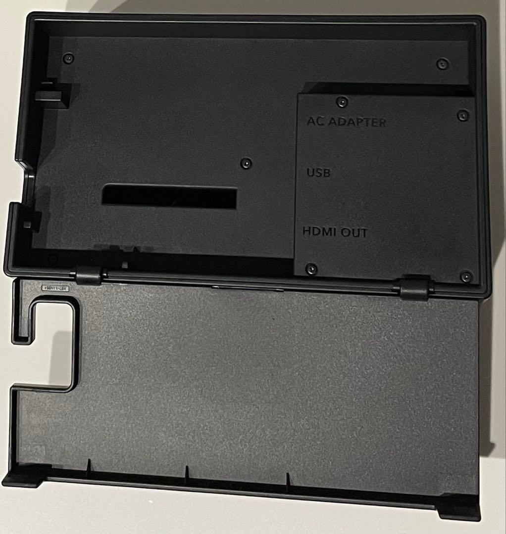 Nintendo Switch 本体 + Joy-Con + ドック