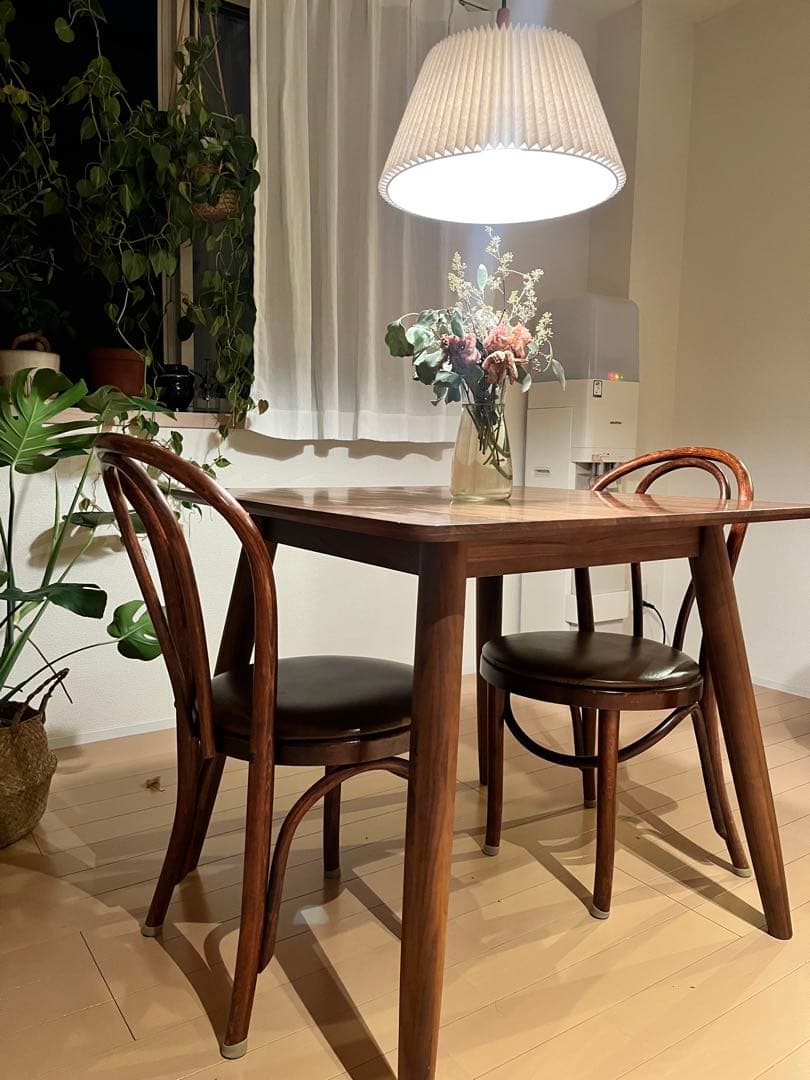 [10/5までに購入で割引]2-3人用ダイニングテーブル[80×80正方形］