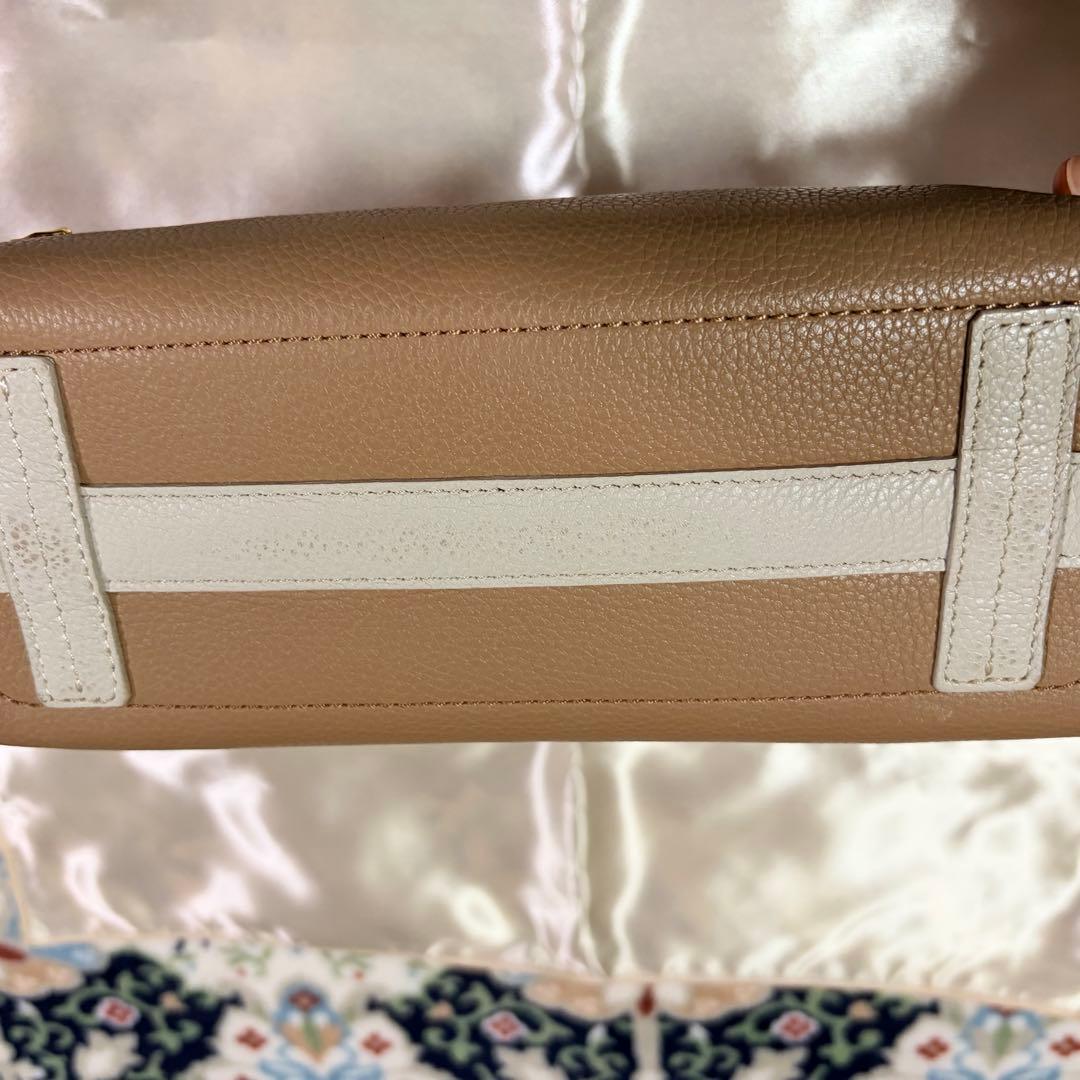 2日間限定お値下げ‼️ADMJ ベージュ レザー ショルダーバッグ