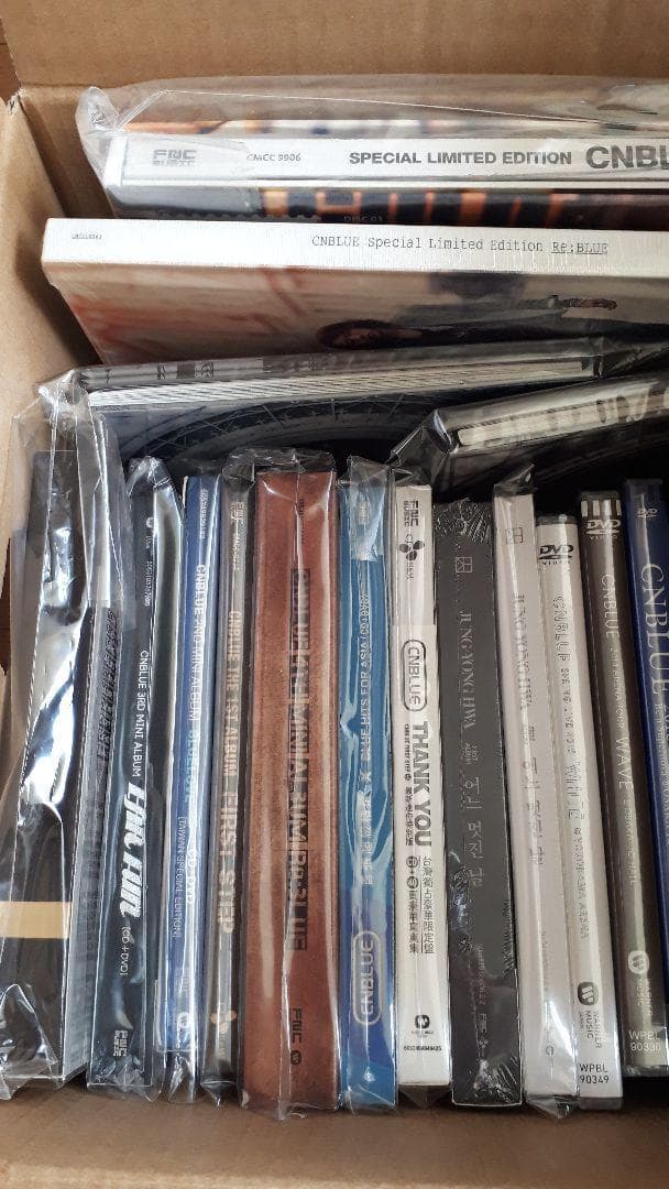 ほぼ新品未開封】ヨンファ & CNBLUE コレクション