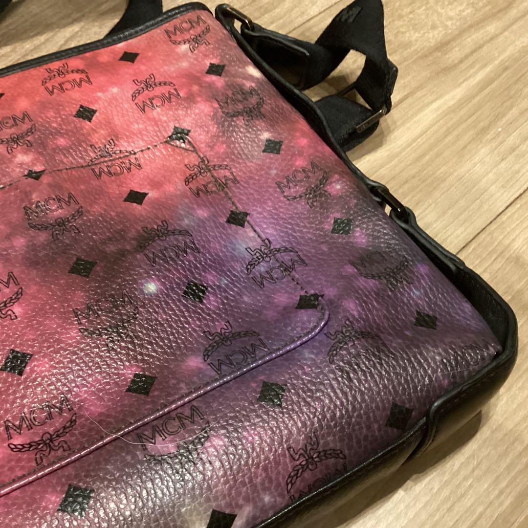 MCM グラデーションピンク ショルダーバッグ