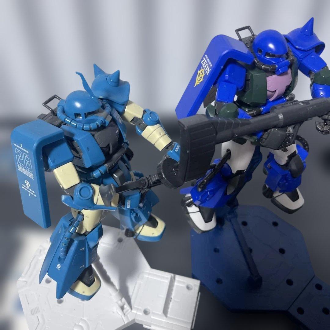 MG1/100ロバートギリアム専用ザクⅡと MGアナベルガトー専用ザクⅡの2