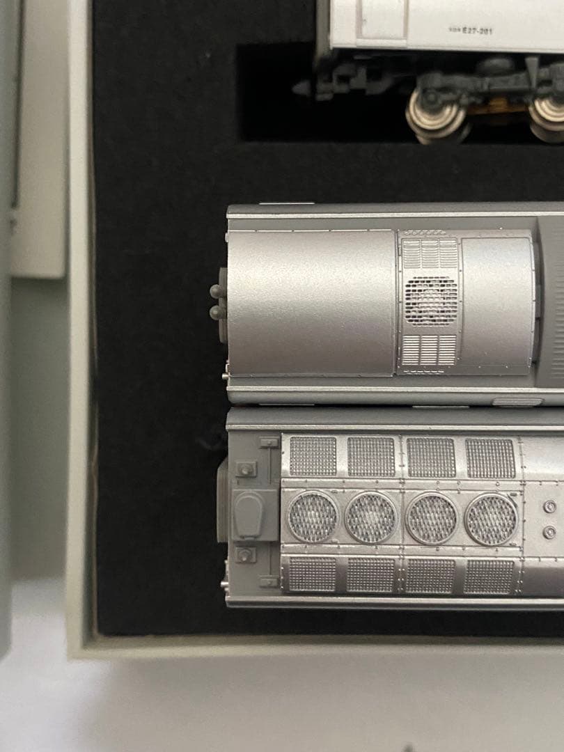 初回限定品　TOMIX E26系寝台特急客車　カシオペア92717 92718