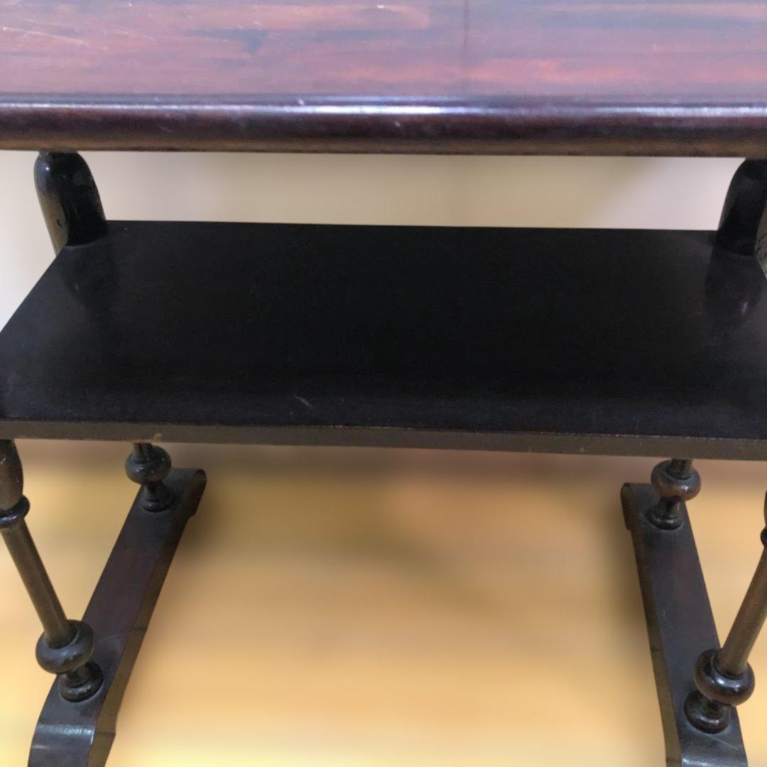 送料無料 アンティーク調 木製テーブル 葡萄彫刻 花台 飾り棚 251214