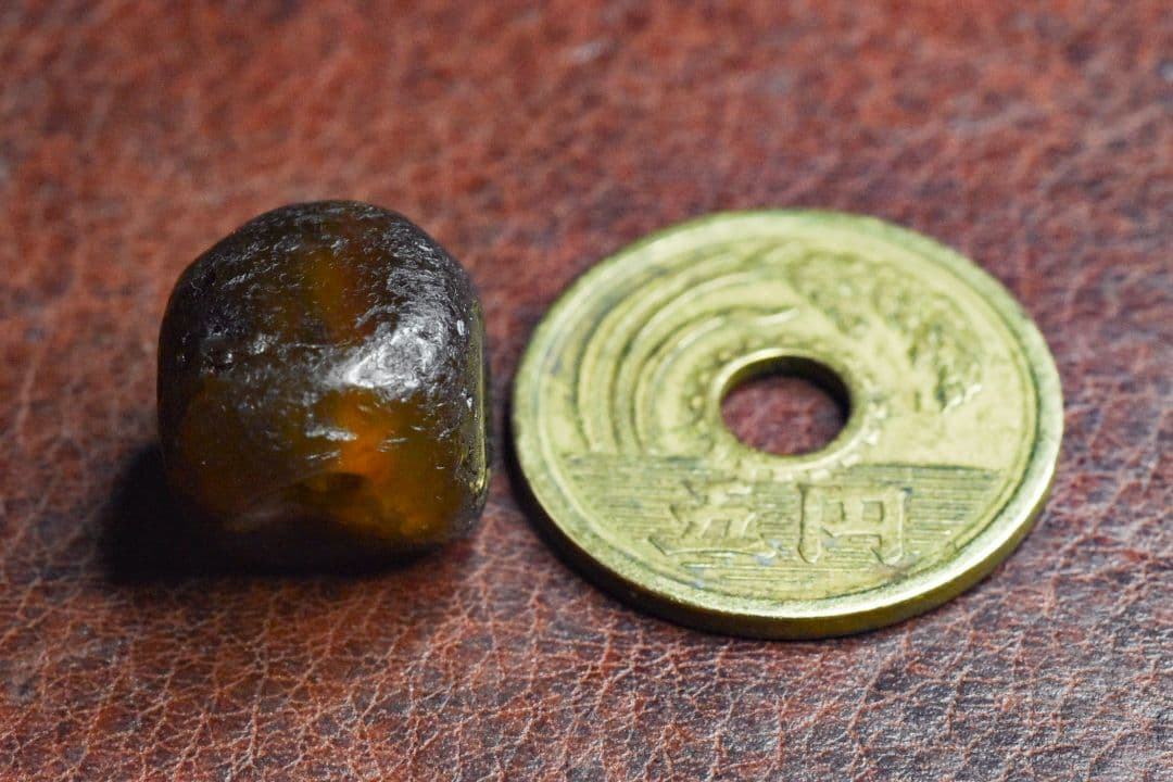 アンティーク ヒマラヤ出土角型天珠 アンティーク ヒマラヤ出土角型天