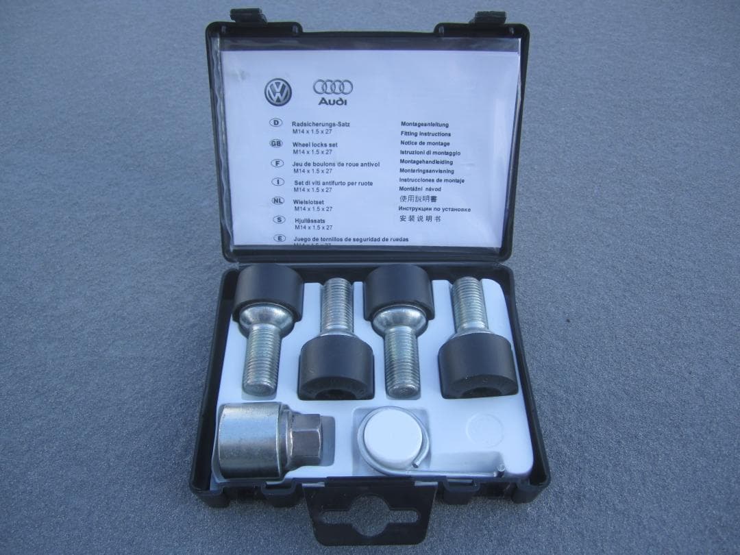 フォルクスワーゲン 純正 ホイールロックボルトセット 5Q0698137 ボルト
