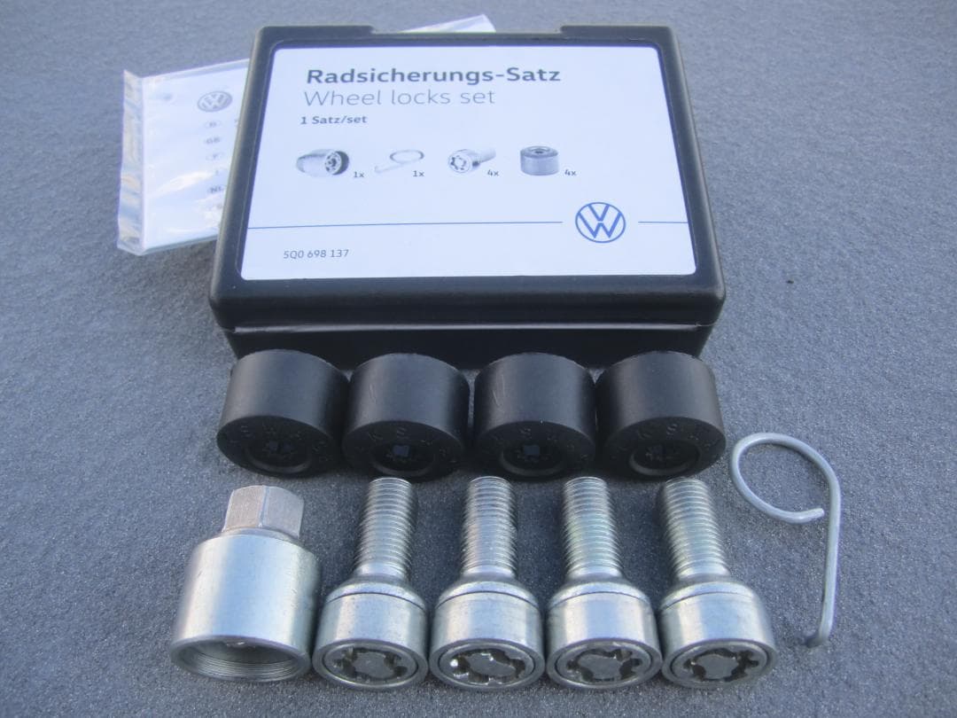 フォルクスワーゲン 純正 ホイールロックボルトセット 5Q0698137 ボルト