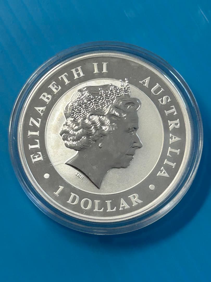 希少】 2012年コアラ銀貨2009年コアラ ゴールドプレート金箔仕上げ銀貨