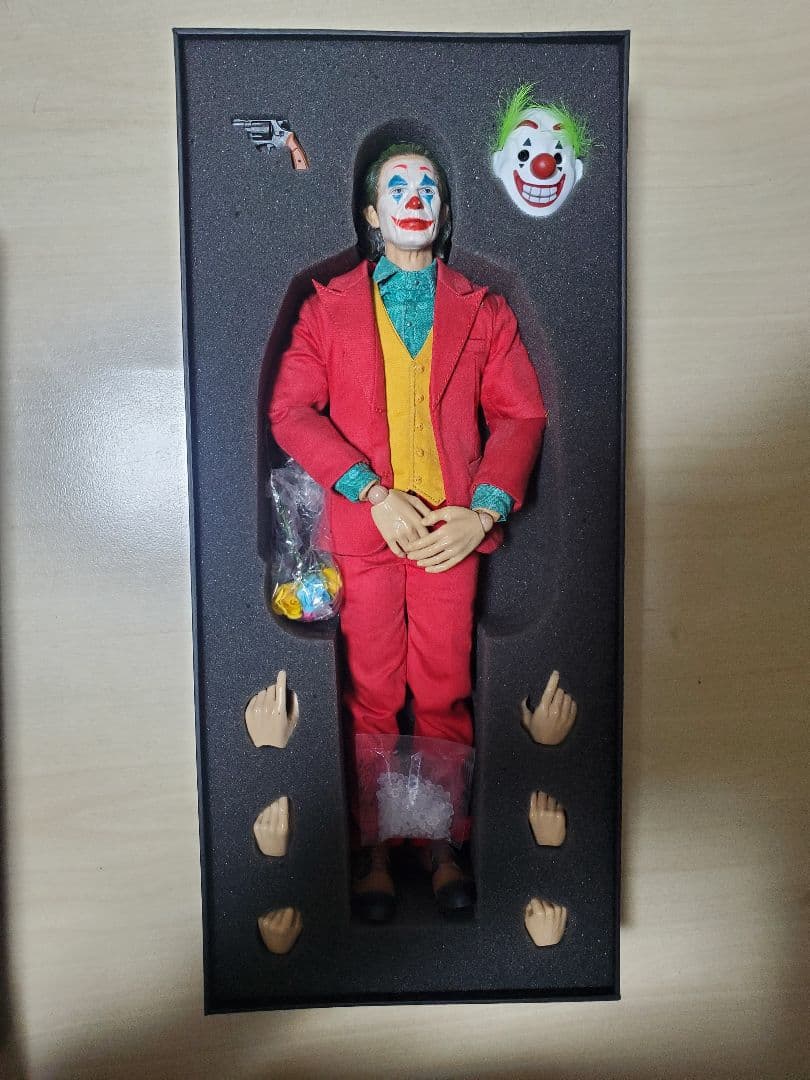 ジョーカー アーサーフレック 1/6スケール