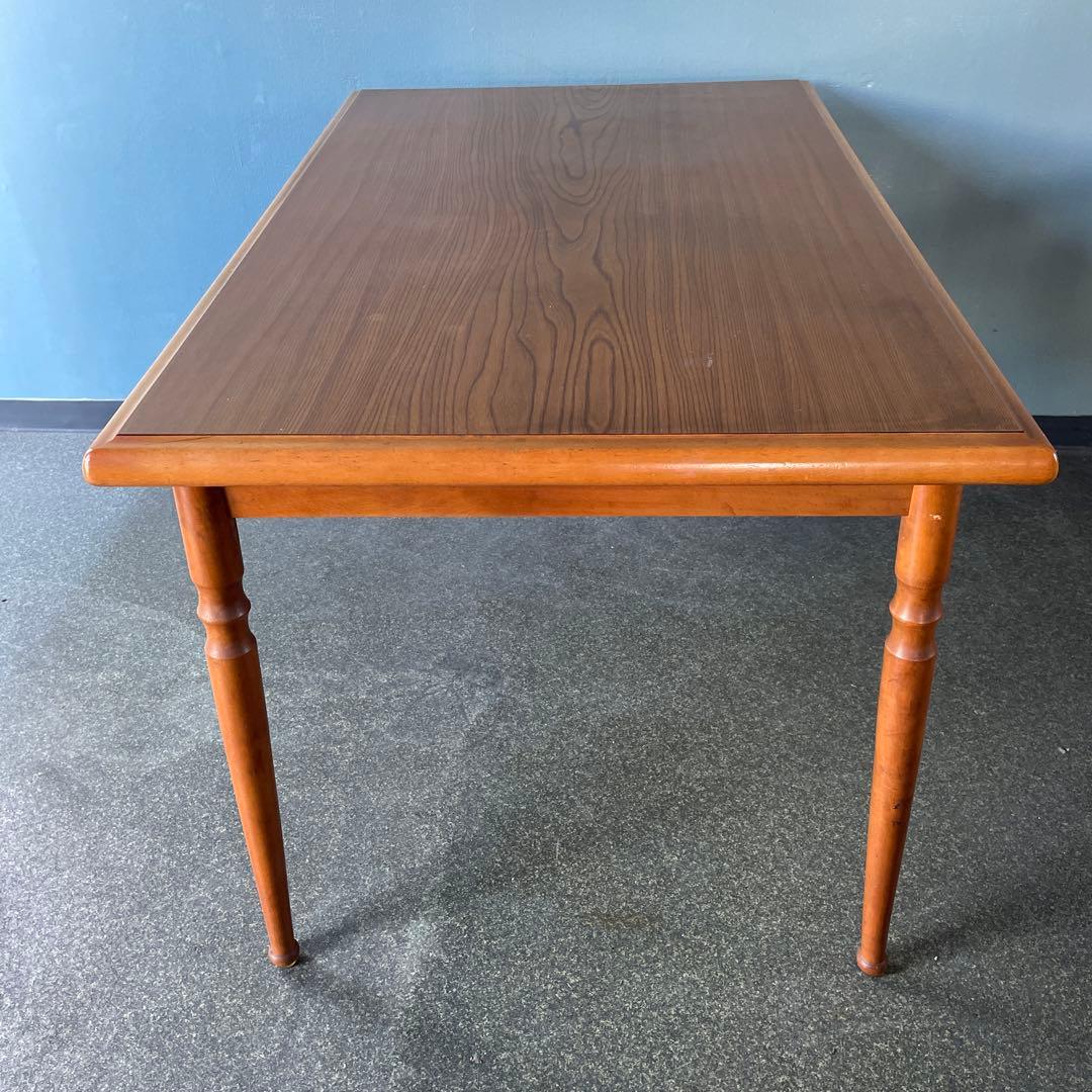 昭和レトロ　ダイニングテーブル