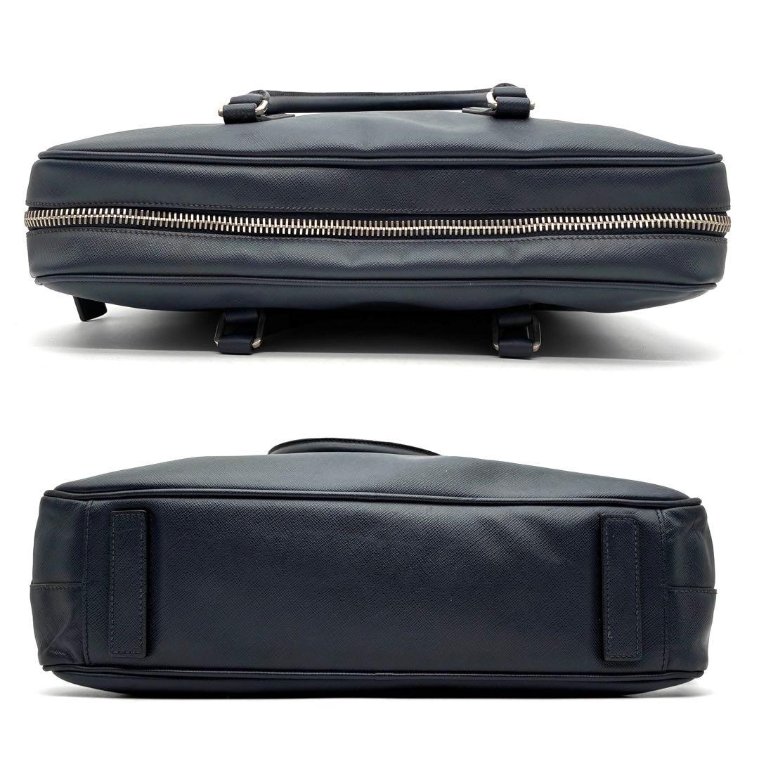 美品 プラダ ビジネスバッグ サフィアーノレザー 三角ロゴ A4可 ネイビー