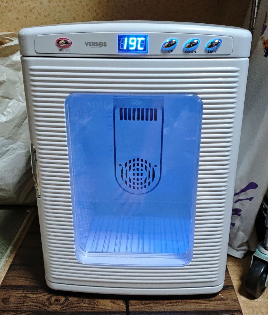 ハッチ様専　冷温庫 ポータブル 25L AC100V DC12V 家庭用　白 ハッチ様専 冷温庫 ポータブル 25L AC100V DC12V 家庭用 白