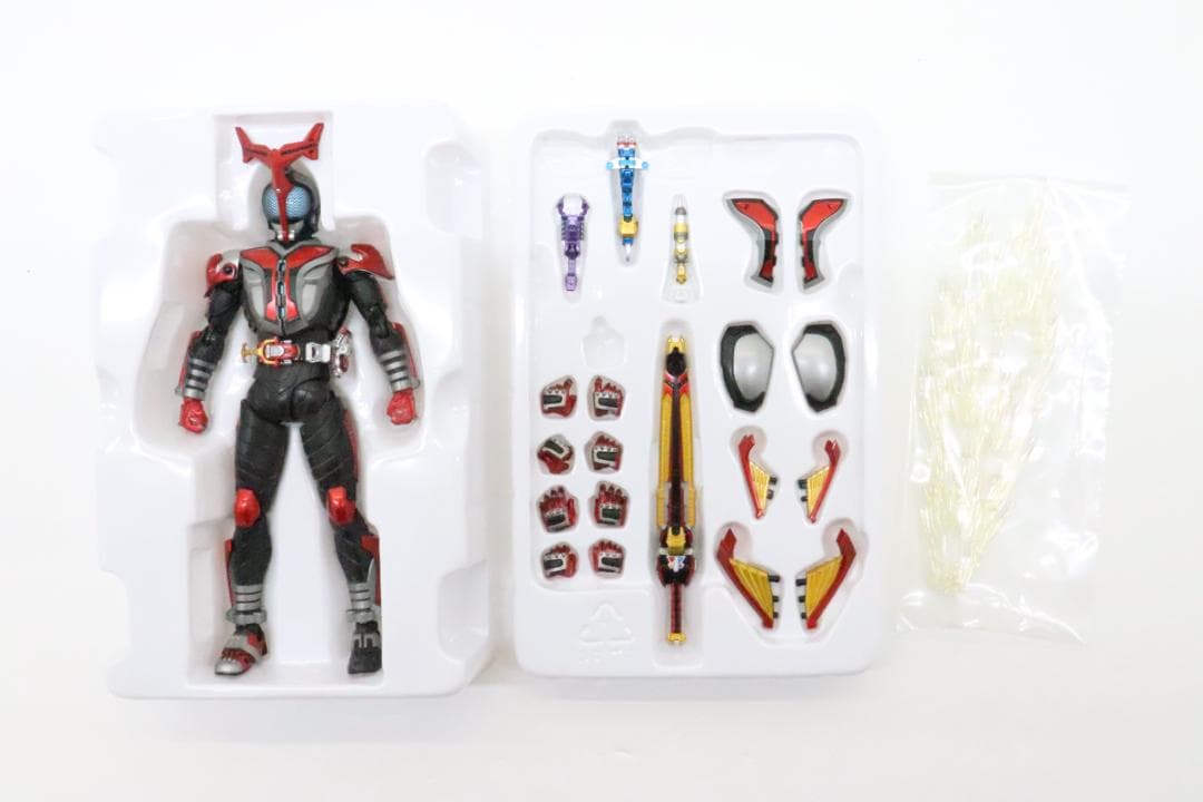 真骨彫製法 仮面ライダーカブト ハイパーフォーム 30-JD0917-07