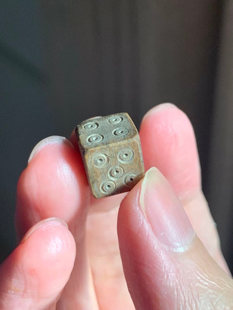 世界最古の六面体サイコロダイス紀元前600年頃根付古銭出土石器土器