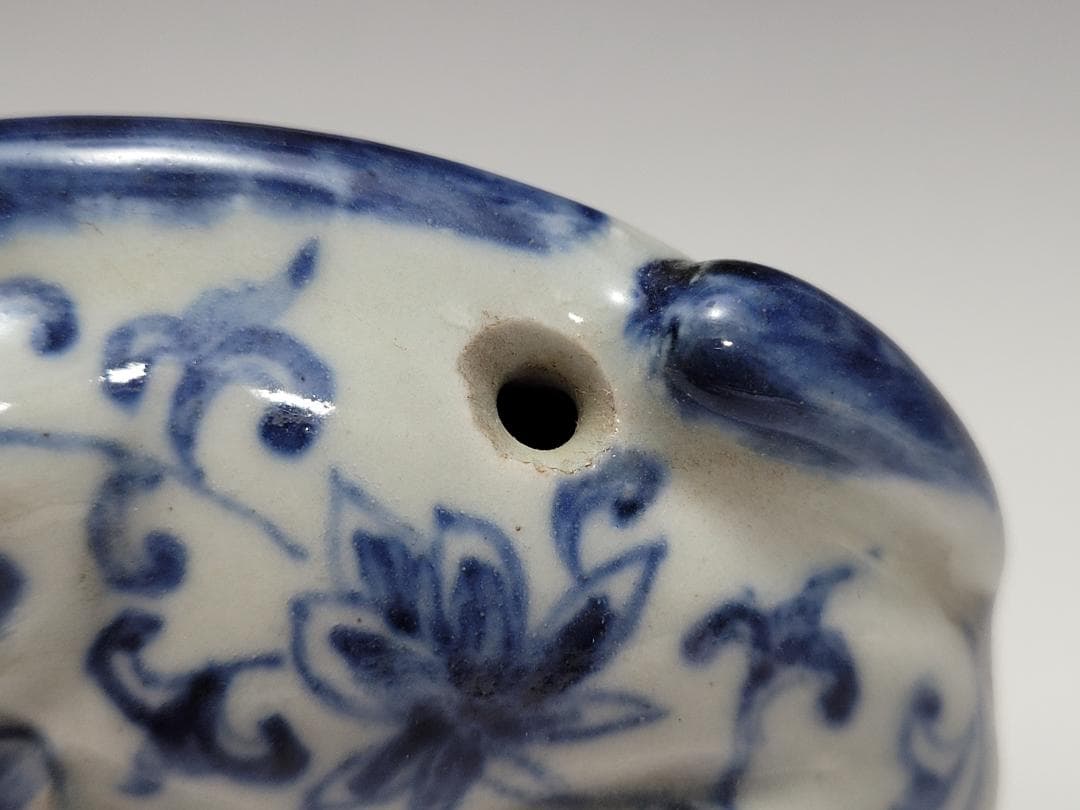 染付 リス型 松鼠型 折枝花紋 硯滴 水滴 明清時代 幅約11