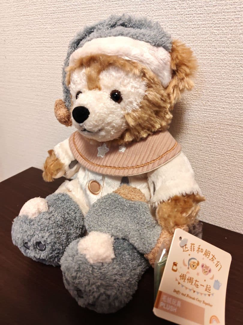 上海ディズニーダッフィーぬいぐるみssサイズ　 パジャマ　レア