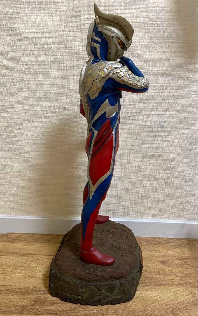 ベネリック こだわり78 ウルトラマンゼロ ライティングフィギュア 78体限定