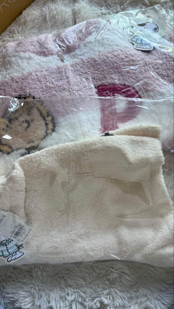 ジェラートピケ　スヌーピー パーカーバンツ新品未使用セットアップ