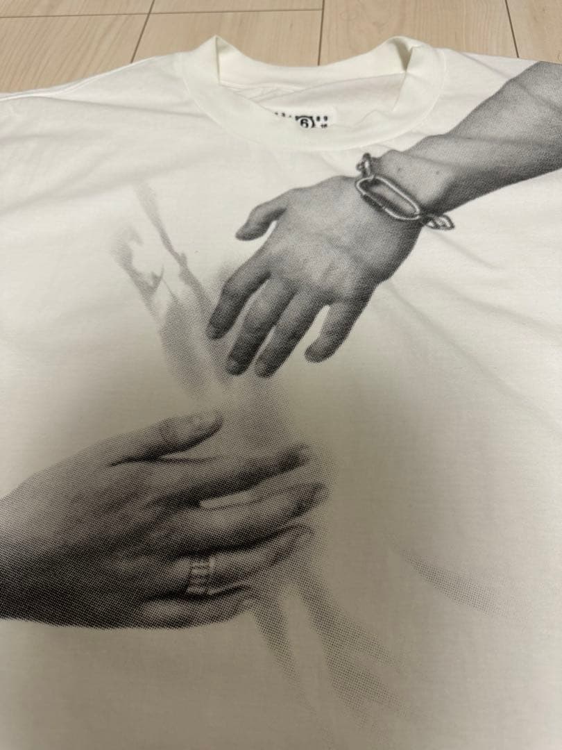 MM6 MAISON MARGIELA オフホワイト プリントTシャツ