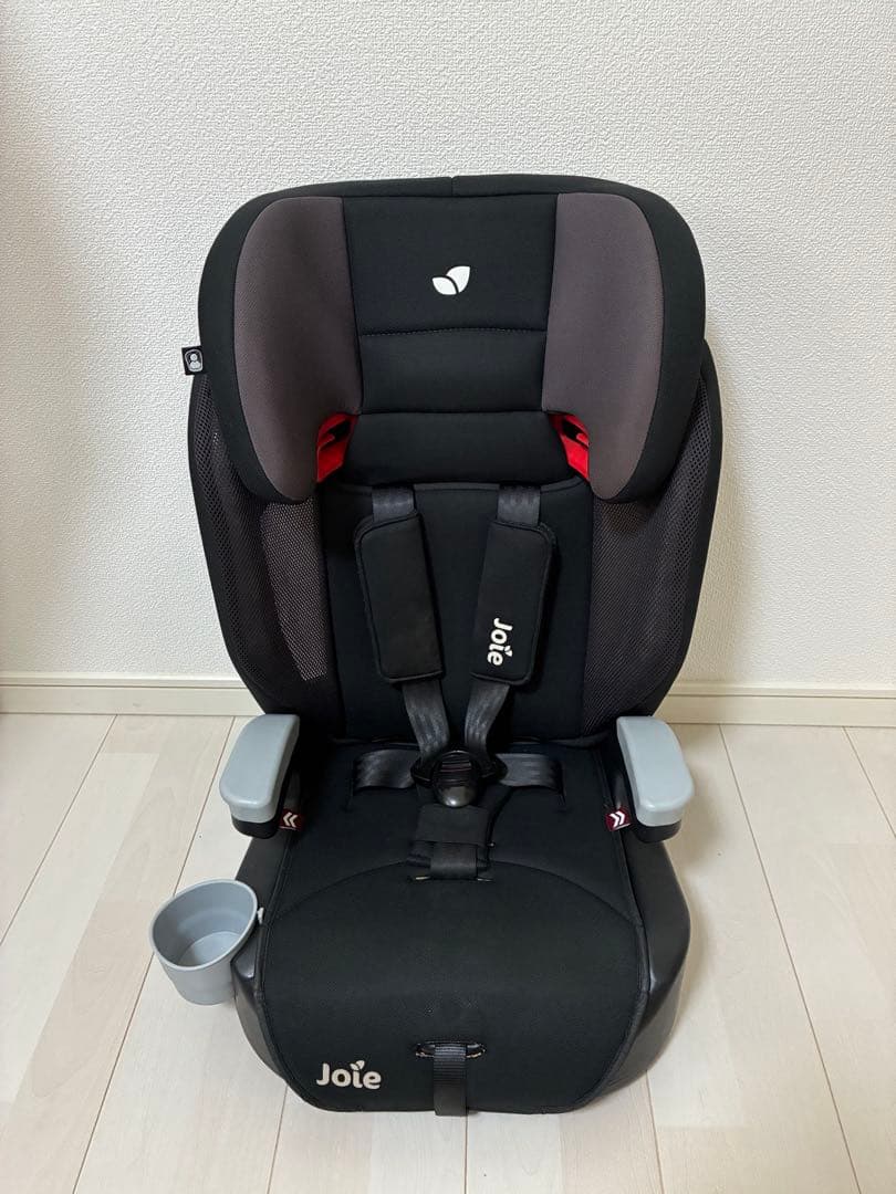 joie エレベート チャイルドシート ジュニアシート