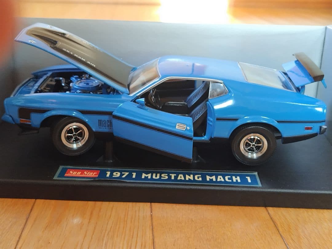 SunStar「1971 MUSTANG MACH１」