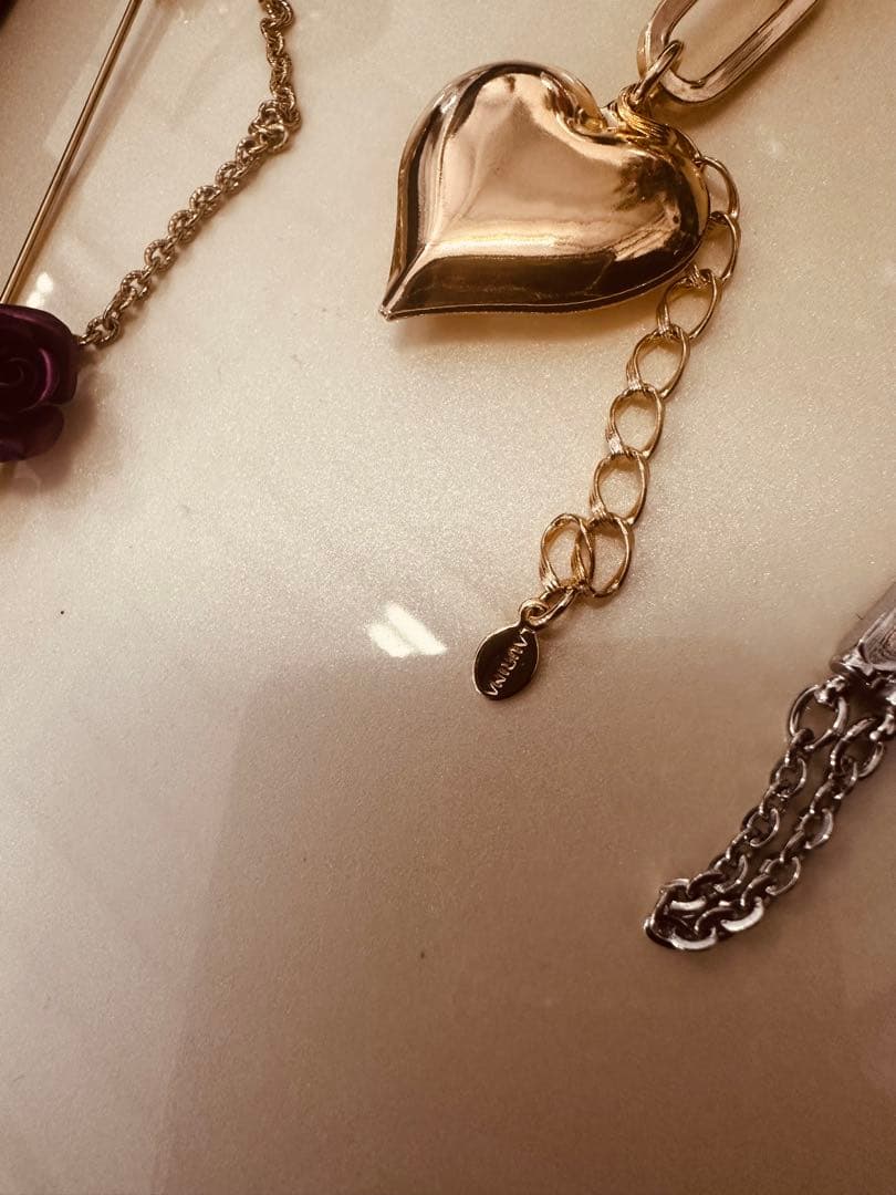 め*マ様 遺品整理品と自分が頂いた物などになります。