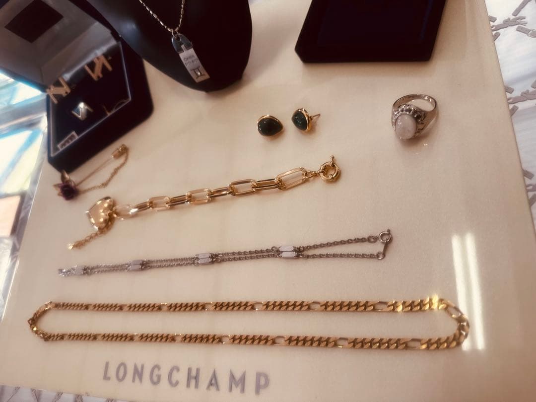 め*マ様 遺品整理品と自分が頂いた物などになります。