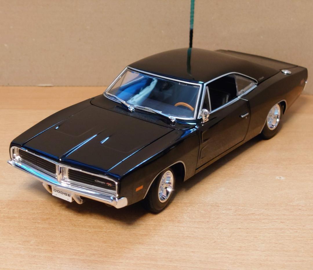 1/18 ダッジチャージャーR/T Dodge Charger R/T 1969