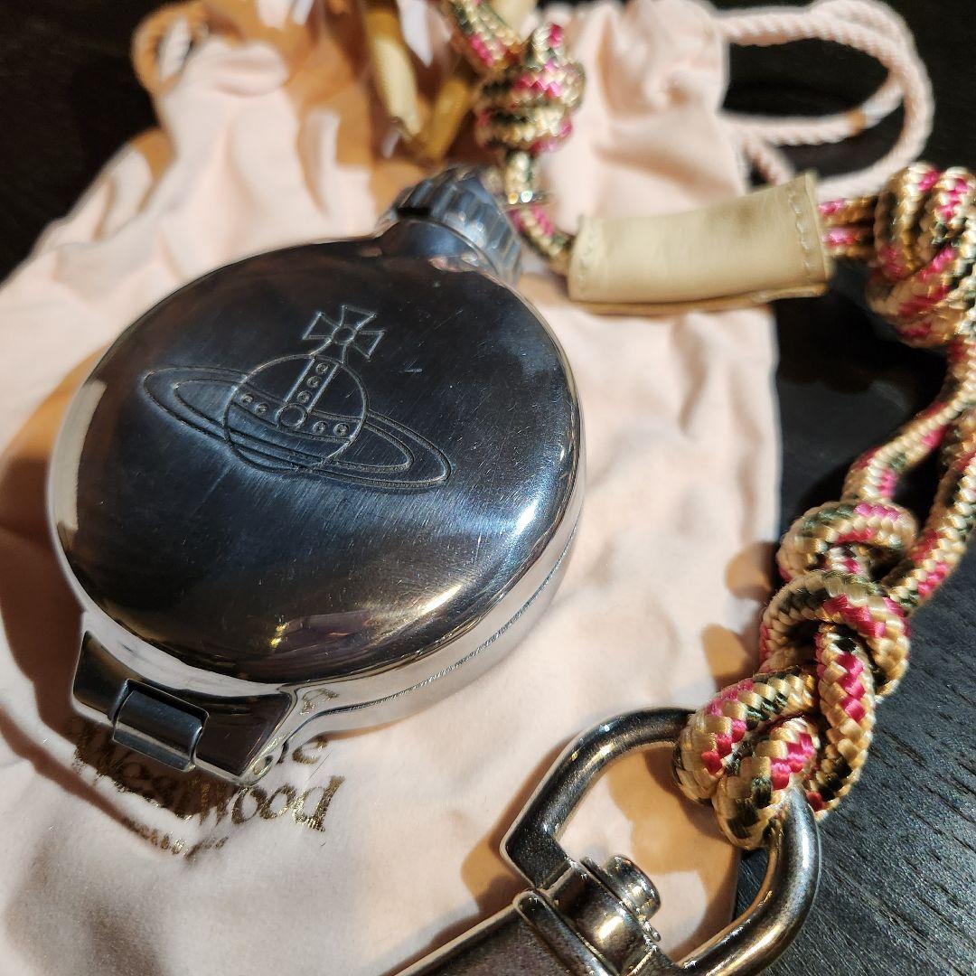 廃盤品・レア】Vivienne Westwood 携帯灰皿 未使用 - メルカリ