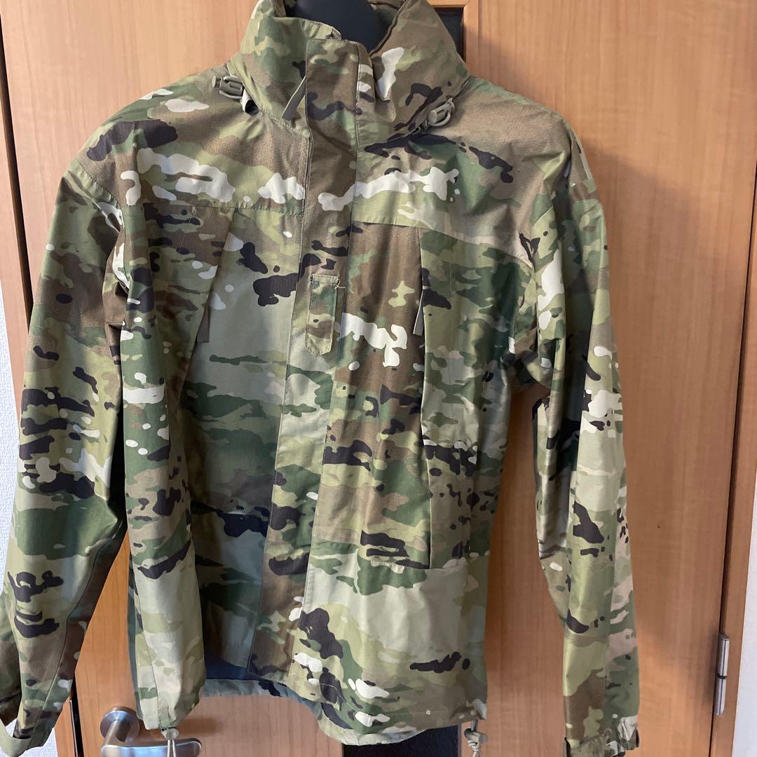 迷彩色フード付きミリタリージャケット フード付き迷彩柄アウターブルゾン ミリタリージャケット メンズ