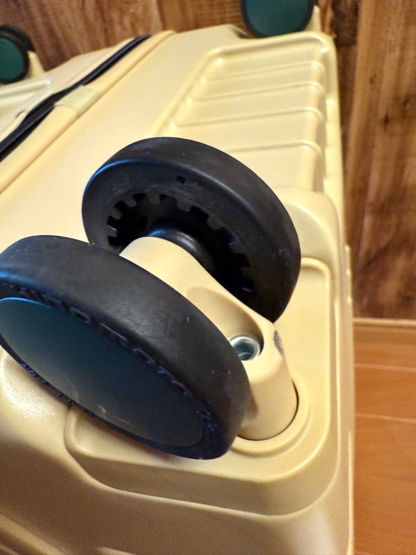 innovator コヨーテキャリーケース スーツケース イノベーター 茶色