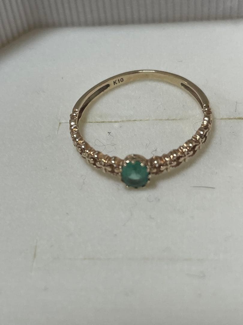 ジュエリーツツミ　k10 エメラルドリング