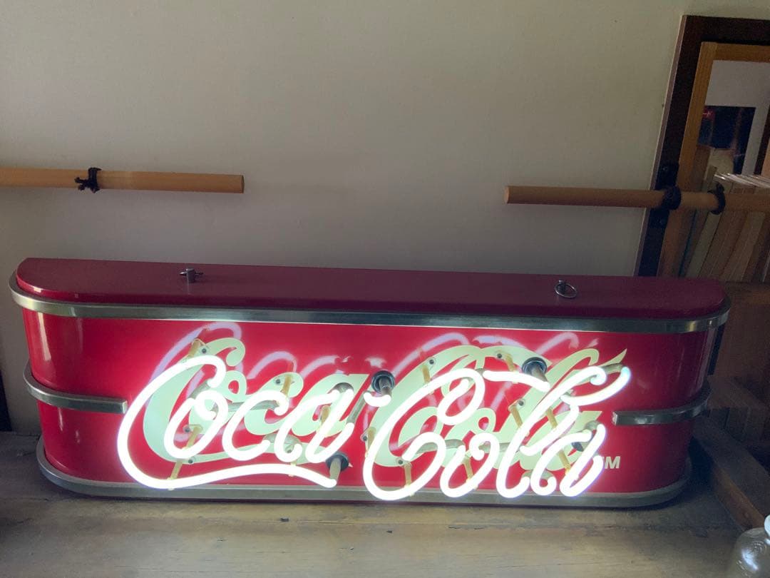 コカコーラ　ネオン菅