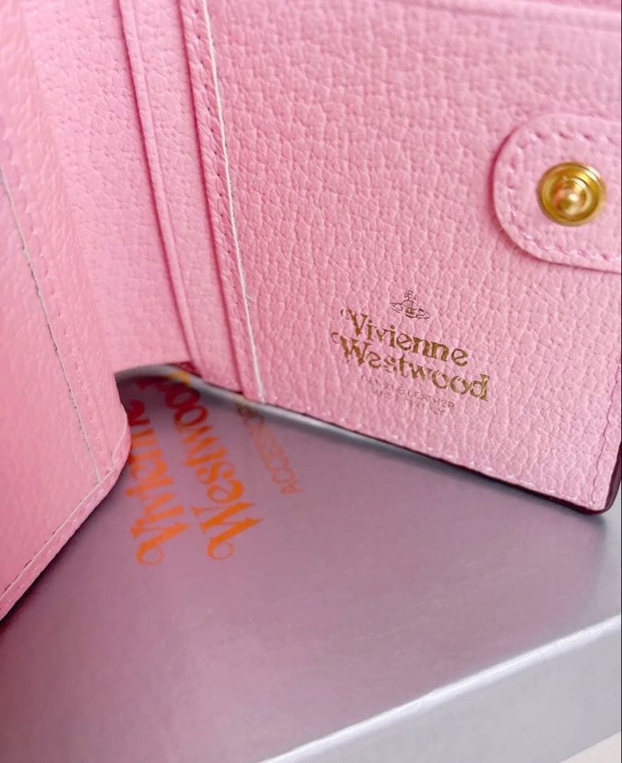 最新作◇高級感】ヴィヴィアン・ウエストウッド オーブ 二つ折り財布