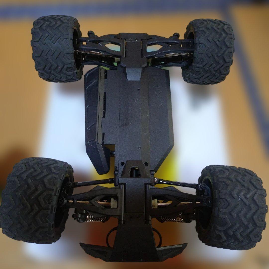 deerc ブラシレス　001E 4WD