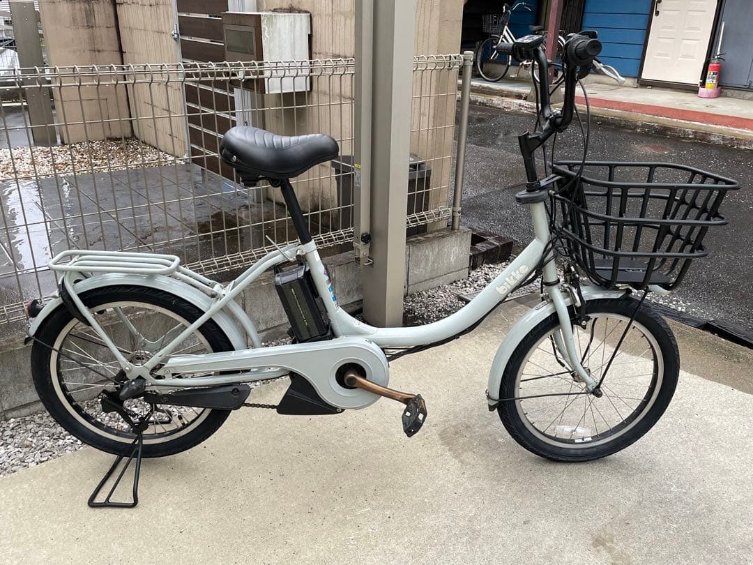 ブリヂストン　電動アシストファットバイク　ビッケベースセミファットタイヤカスタム