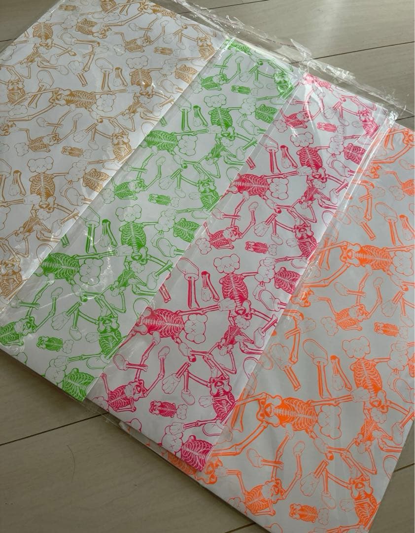 KAWS ハロウィン オーナメント 限定商品