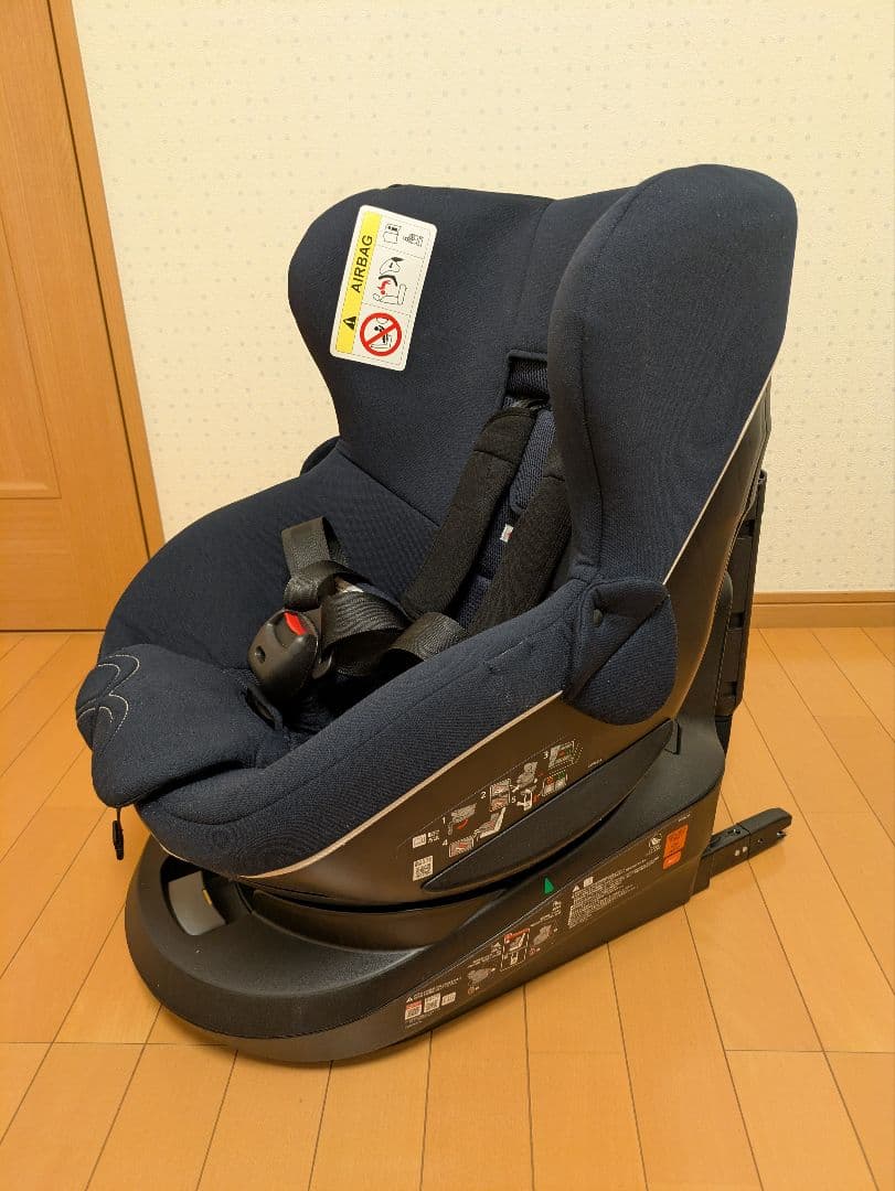 AILEBEBEエールべべ クルット4i プレミアムⅢ ネイビー　ISOFIX
