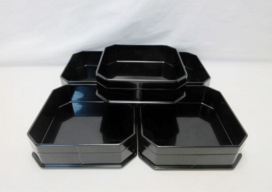 ほぼ未使用 懐石道具 木製黒真塗 5段縁高重 紙箱 ほぼ