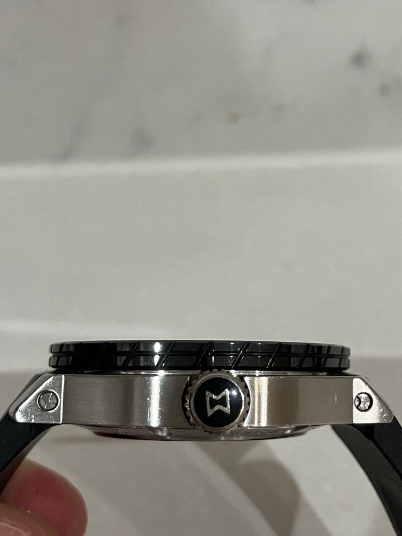 EDOX ダイバーズウォッチ クロノオフショア1 プロフェッショナル