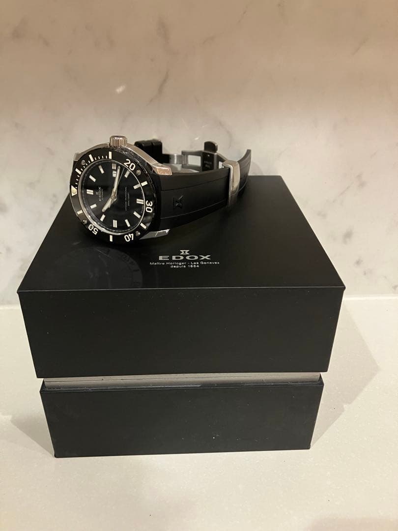 EDOX ダイバーズウォッチ クロノオフショア1 プロフェッショナル