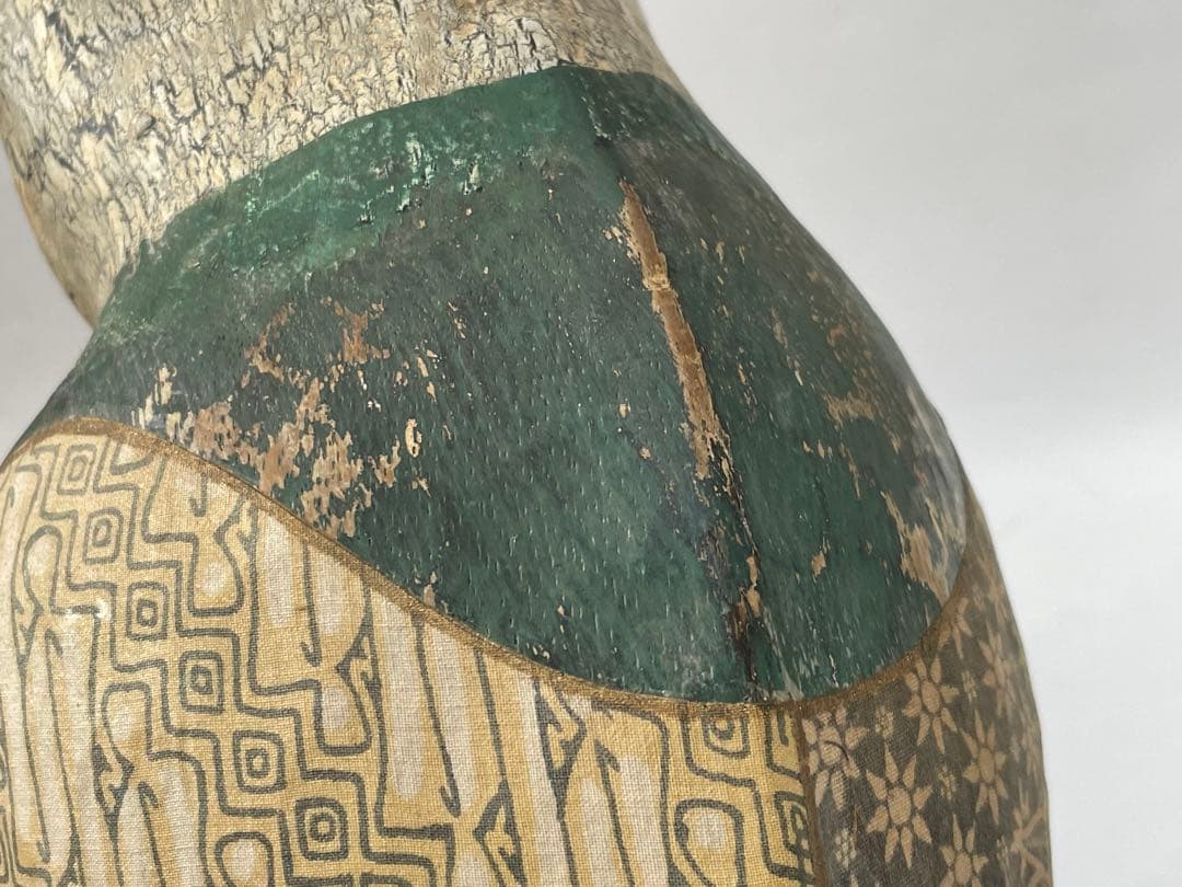 骨董 アンティーク 工芸品 民芸 民藝 ねこ 猫 置物 古布 古裂 木彫 招き猫