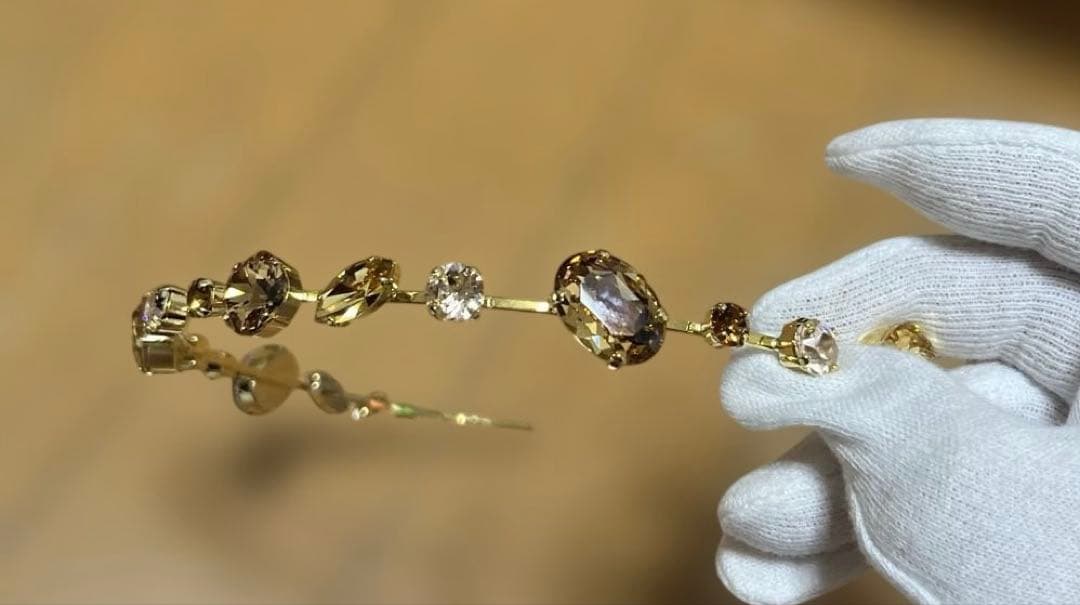 ザヘアバートウキョウTHE HAIR BAR TOKYO大粒ビジューカチューシャ