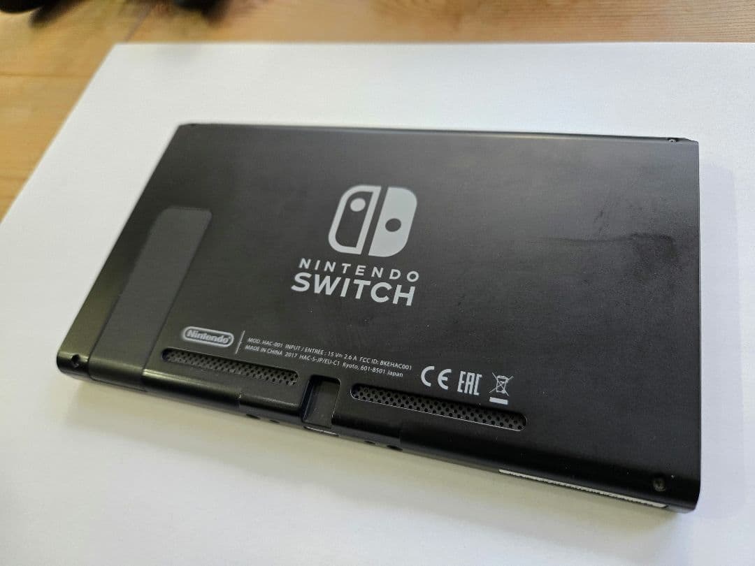 Nintendo Switch 本体　キャリーケースのおまけ付き