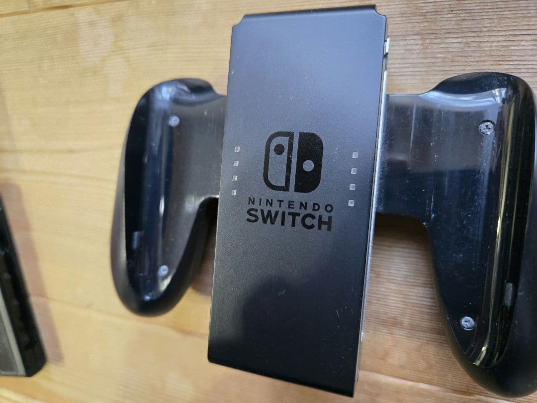 Nintendo Switch 本体　キャリーケースのおまけ付き