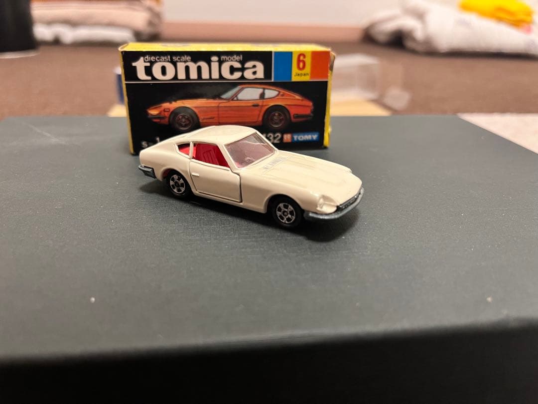 黒箱トミカ　ニッサン フェアレディZ 432 1Aホイール