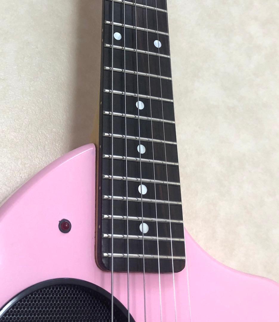 【超美品】ZO-3 ピンク アンプ内蔵ミニギター 専用ケース付き！！