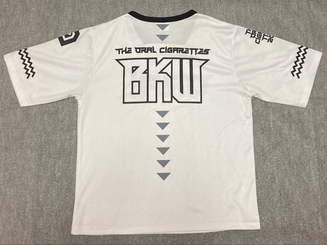 The oral cigarettes ベースボールシャツ ロンT