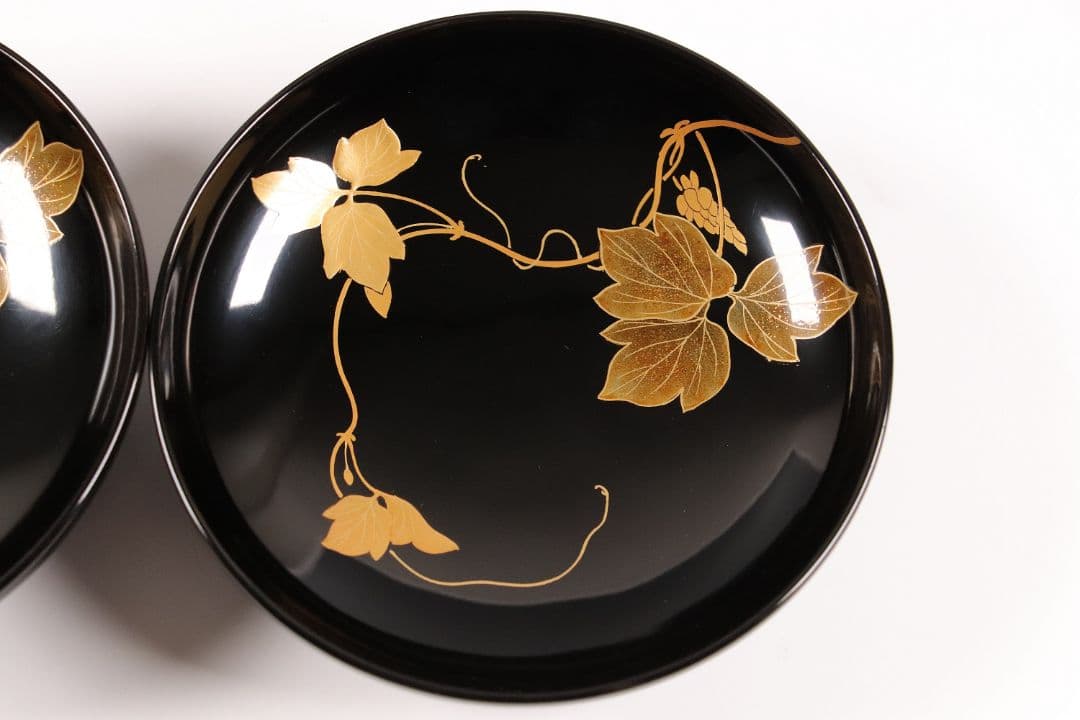 松竹梅破亀甲葵紋蒔絵香盆