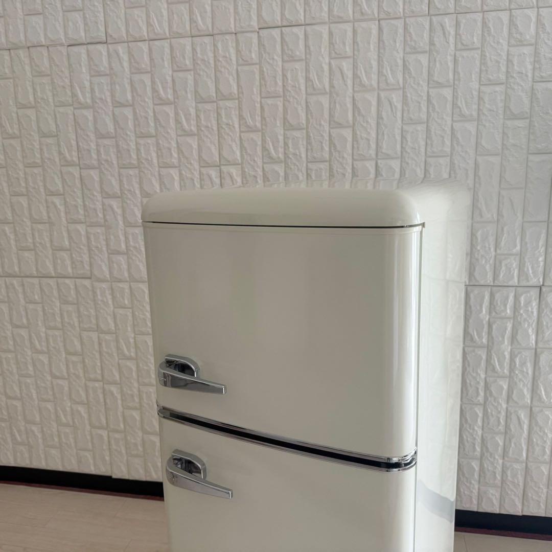 都内23区配送無料✨冷蔵庫　アイリスオーヤマ レトロ　PRR-122D-W